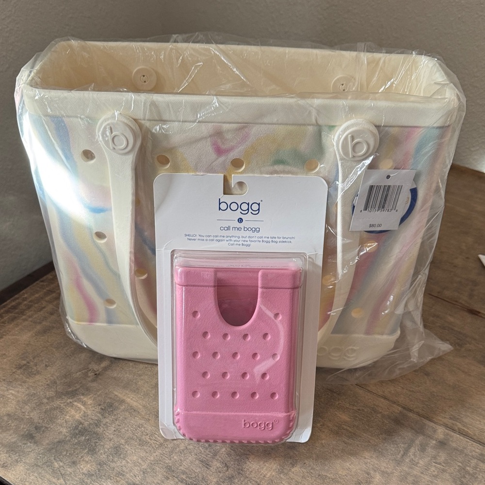 BOGG BAG Cream Tote with Pink Card Holder